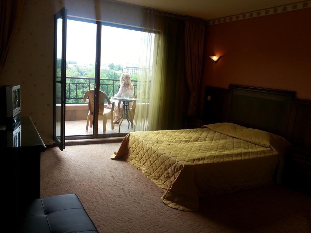 Boliari Hotel Veliko Tarnovo Eksteriør billede