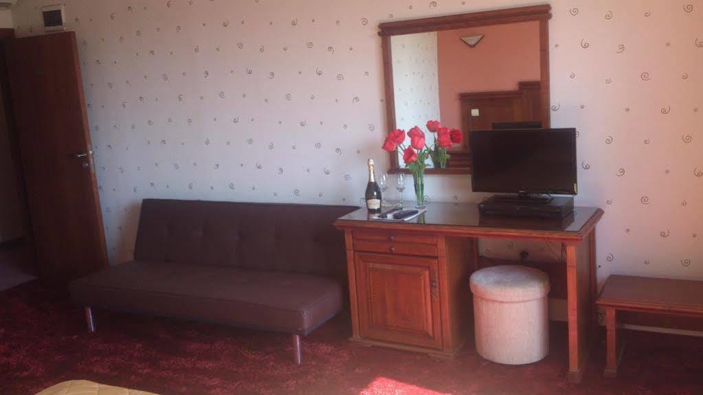 Boliari Hotel Veliko Tarnovo Eksteriør billede